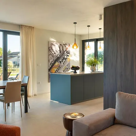 Villa Natura Silente Near Rovinj For 8 People With 40 M2 Heated Pool, Sauna & Jacuzzi Kurili