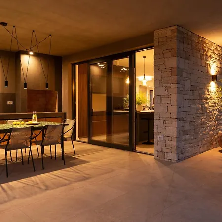 Villa Natura Silente Near Rovinj For 8 People With 40 M2 Heated Pool, Sauna & Jacuzzi Kurili